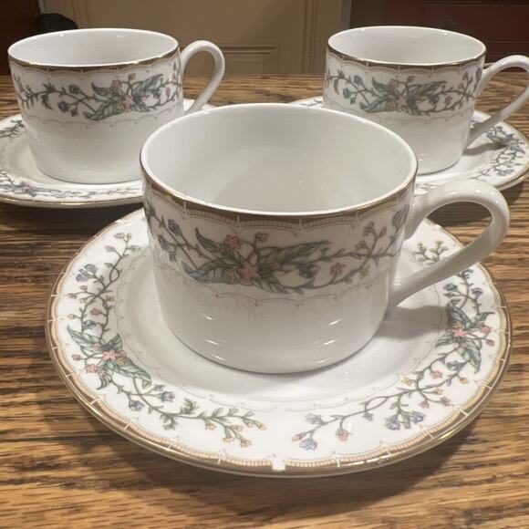 Farberware Wellesley Katherine Babanovsky 1996 Cups & Saucers SET OF 3! Exc! - Picture 2 of 11